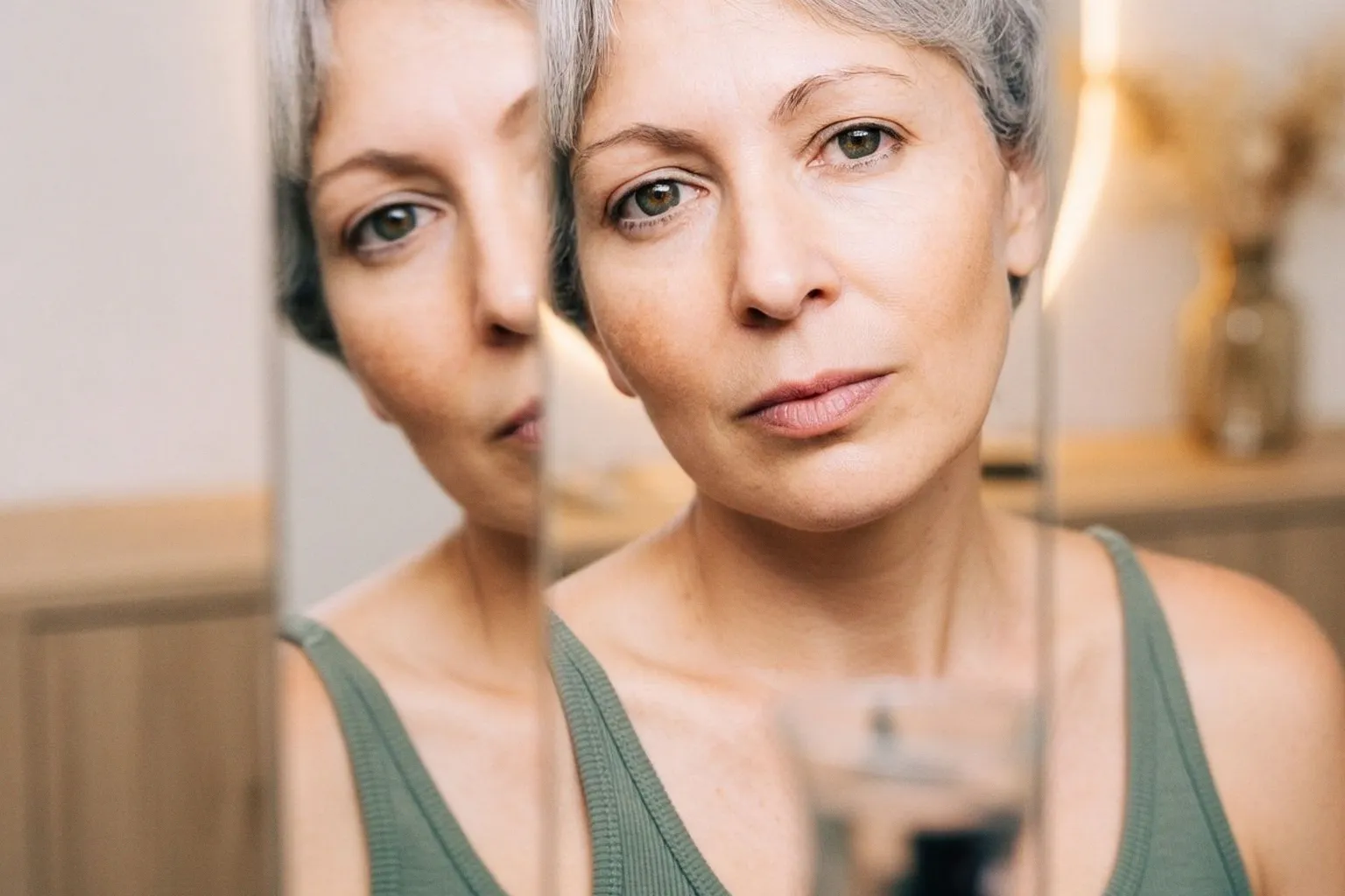 Longevity w pielęgnacji: czy to koniec ery anti-aging czy tylko nowy marketing?