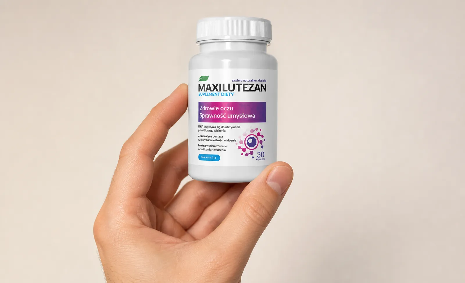 Maxilutezan — opakowanie w dłoni
