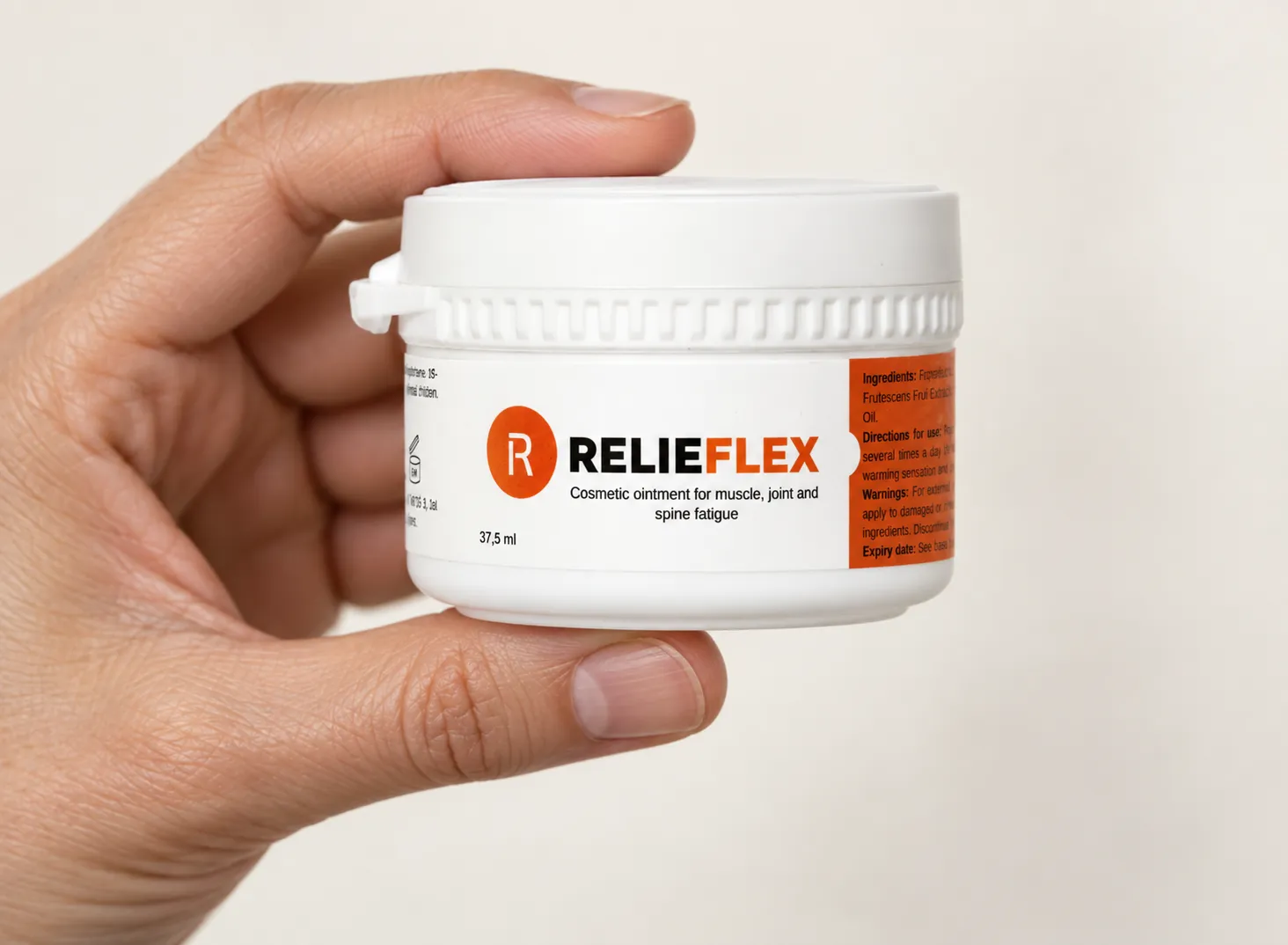 RelieFlex — opakowanie w dłoni