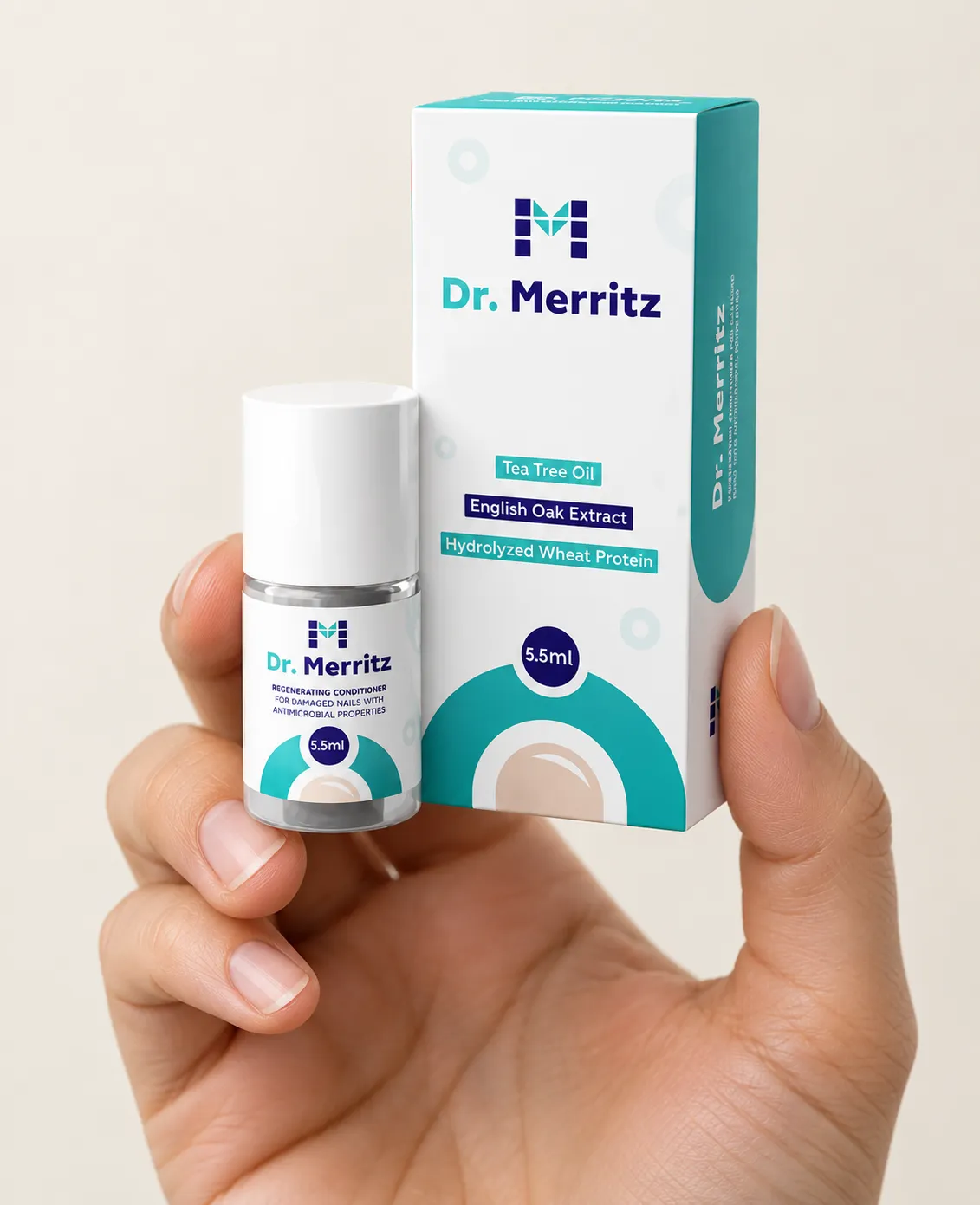 Dr. Merritz Multi — opakowanie w dłoni